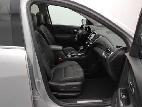 Used 2022 Chevrolet Equinox Premier AWD/4WD image 21