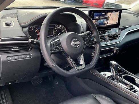 Certified 2023 Nissan Altima 2.0 SR image 16