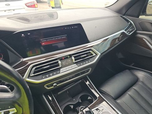 Used 2019 BMW X5 xDrive40i w/ Premium Package image 14