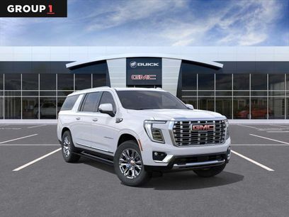 New 2026 GMC Yukon XL Denali w/ Sun & Power Step Package