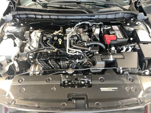 Used 2025 Nissan Altima 2.5 SL AWD/4WD image 24