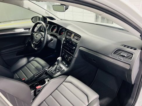 Used 2019 Volkswagen Golf Alltrack SEL image 31