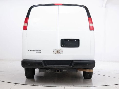 Used 2014 Chevrolet Express 3500 3500 3dr Extended Cargo Van image 15