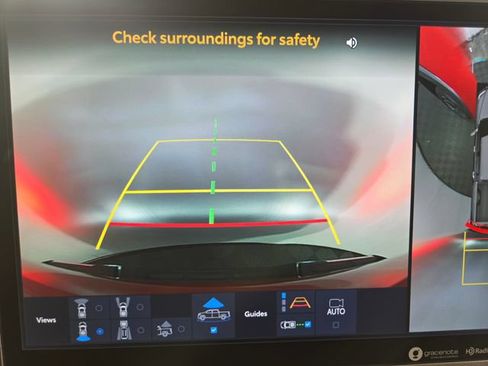 Used 2023 Toyota Tundra Limited AWD/4WD image 19