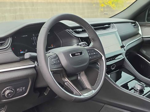 New 2026 Jeep Grand Cherokee Limited w/ Limited Altitude Package AWD/4WD image 2