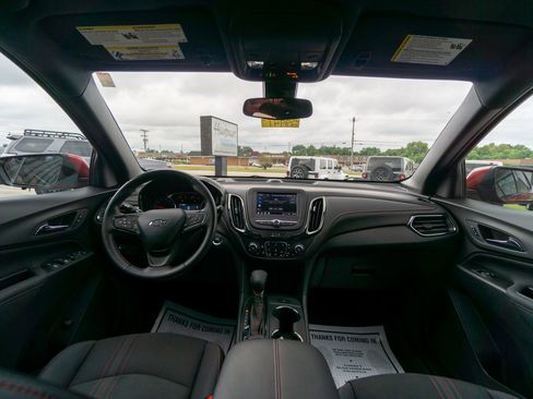 Used 2022 Chevrolet Equinox RS w/ LPO, Floor Liner Package image 2