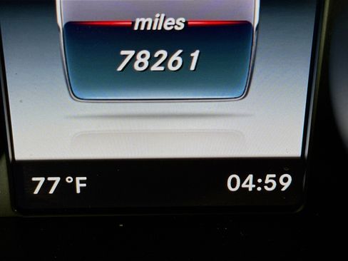 Used 2015 Mercedes-Benz C 300 4MATIC Sedan image 16