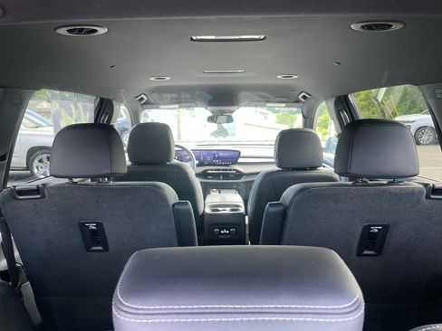 Certified 2026 Buick Enclave Preferred FWD image 10