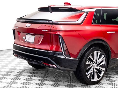 Certified 2024 Cadillac Lyriq Luxury w/ LPO, Floor Liner Package image 38