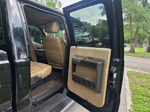 Used 2013 Ford F250 XLT w/ Chrome Pkg AWD/4WD image 20