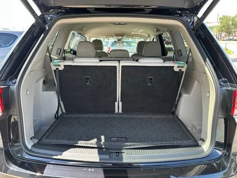 Certified 2025 Volkswagen Atlas SE FWD image 21