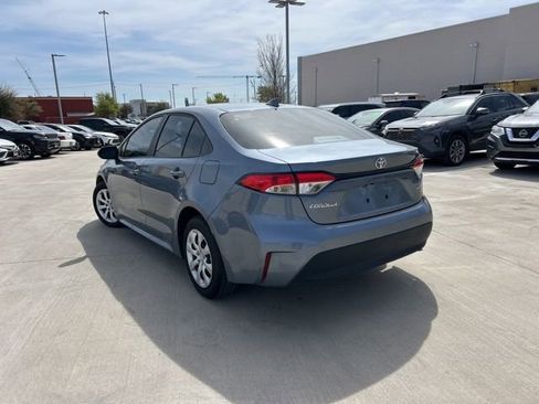 Used 2025 Toyota Corolla LE image 5