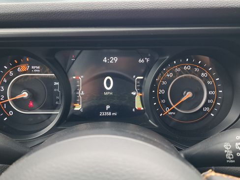 Used 2024 Jeep Wrangler Sport AWD/4WD image 16