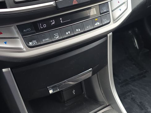 Used 2014 Honda Accord EX image 25