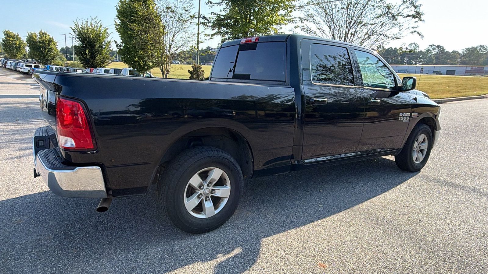 Used 2019 RAM 1500 Classic SLT RWD image 8