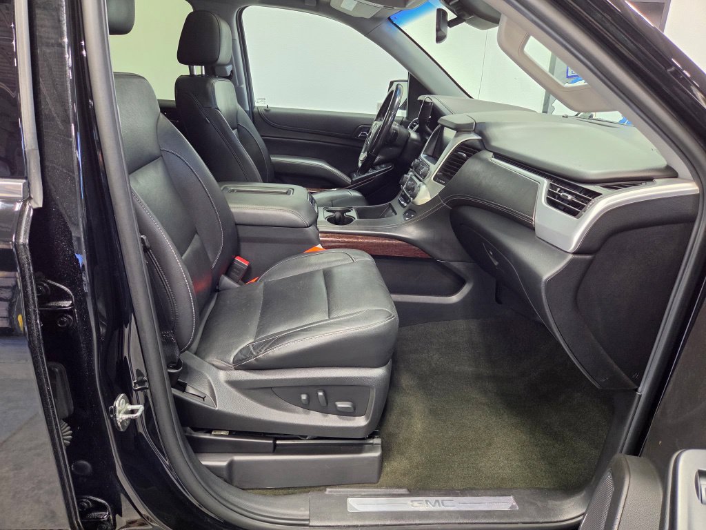 Used 2018 GMC Yukon SLT w/ Premium Edition AWD/4WD image 23