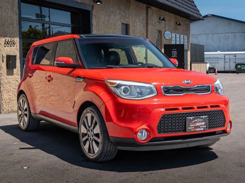 Used 2015 Kia Soul ! w/ Sun & Sound Package FWD image 4