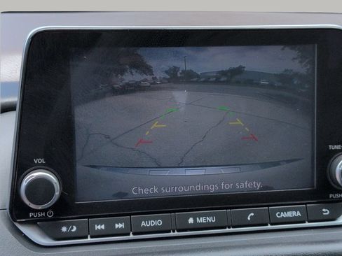 Used 2023 Nissan Rogue SV FWD image 25
