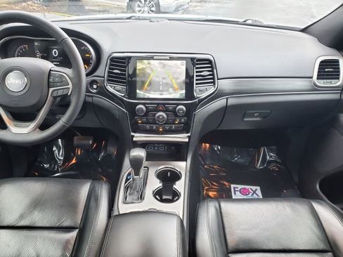 Used 2020 Jeep Grand Cherokee Limited w/ Luxury Group II image 17