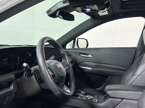 Used 2024 Cadillac XT4 Sport image 22