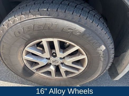 Used 2016 Nissan Frontier SV image 29