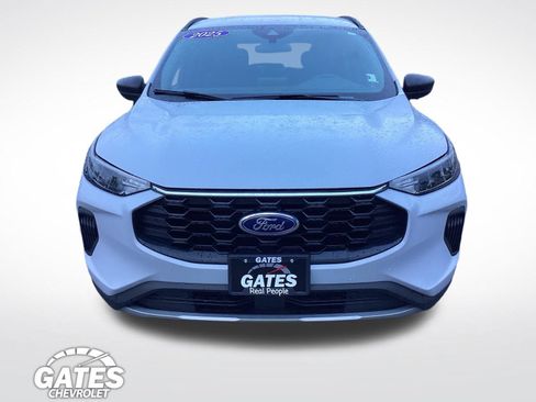 Used 2025 Ford Escape ST-Line FWD image 2
