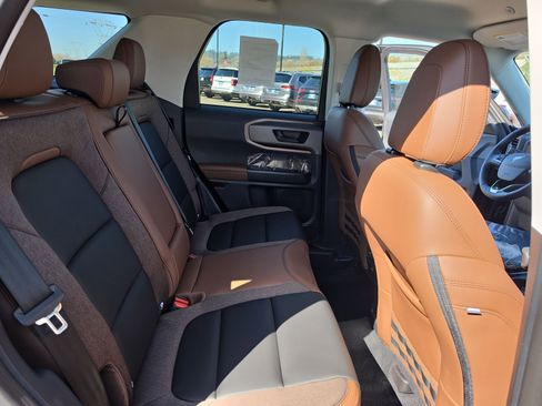 New 2026 Ford Bronco Sport Outer Banks AWD/4WD image 17