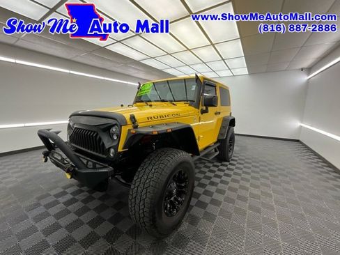 Used 2015 Jeep Wrangler Rubicon w/ Connectivity Group image 1