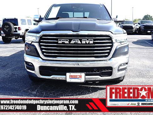Used 2025 RAM 1500 Laramie AWD/4WD image 8