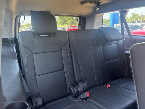 Used 2019 Chevrolet Suburban LT AWD/4WD image 35