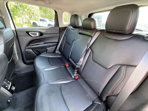 Used 2022 Jeep Compass Trailhawk AWD/4WD image 14