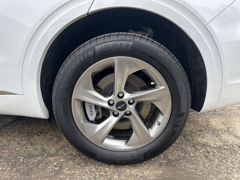 Used 2026 Genesis GV70 2.5T Advanced image 27