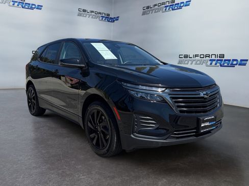 Used 2024 Chevrolet Equinox LS w/ LS Convenience Package image 3