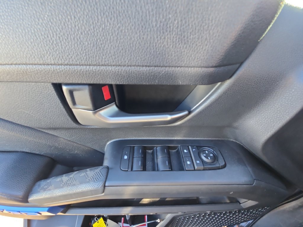 Used 2024 Toyota Tacoma TRD Off-Road AWD/4WD image 18
