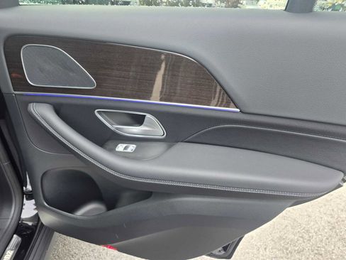 New 2026 Mercedes-Benz GLE 450e 4MATIC image 13