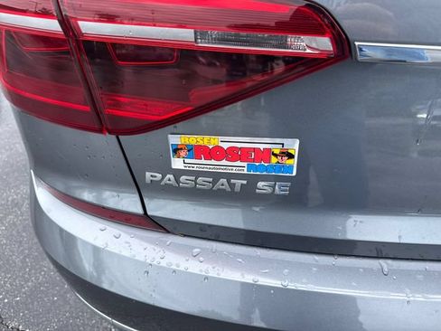 Used 2018 Volkswagen Passat 2.0T SE FWD image 41