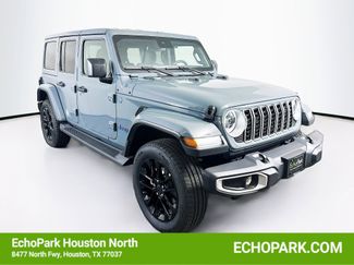 Used 2025 Jeep Wrangler Sahara video 1