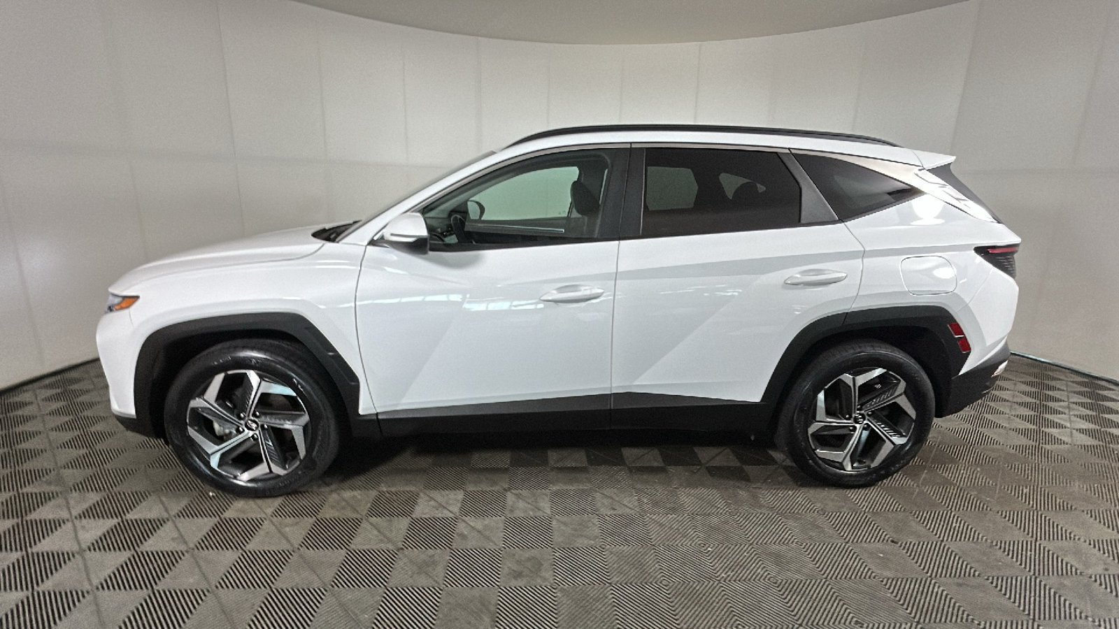 Certified 2023 Hyundai Tucson SEL w/ Convenience Package AWD/4WD image 7