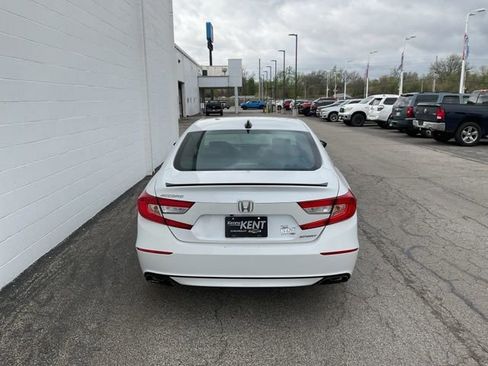 Used 2022 Honda Accord Sport image 6