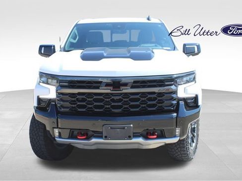 Used 2025 Chevrolet Silverado 1500 ZR2 w/ Technology Package AWD/4WD image 2