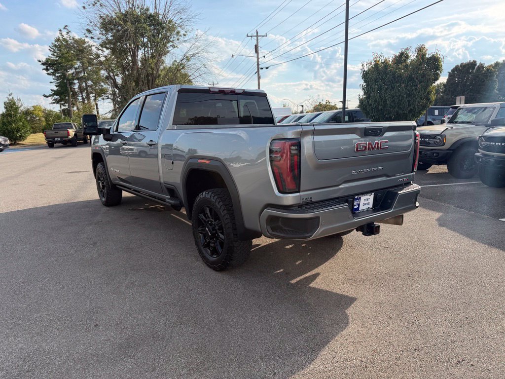 Used 2025 GMC Sierra 2500 AT4 w/ AT4 Premium Plus Package AWD/4WD image 4