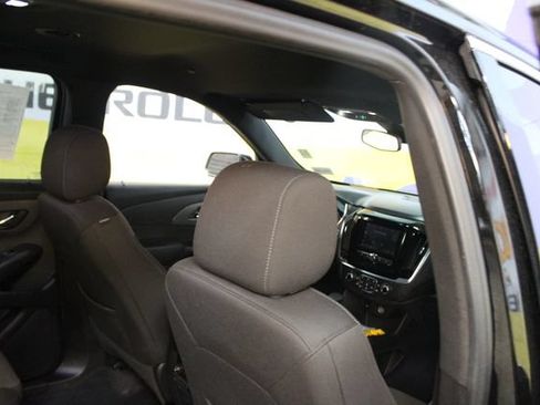 Used 2022 Chevrolet Traverse LT AWD/4WD image 10