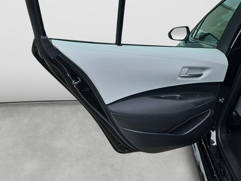 Used 2026 Toyota Corolla SE FWD image 35