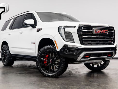 Used 2025 GMC Yukon AT4 Ultimate w/ LPO, Illumination Package AWD/4WD image 1