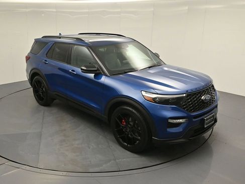 Used 2020 Ford Explorer ST w/ ST Street Pack image 41