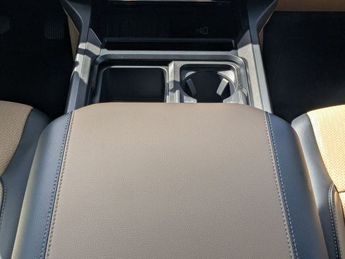 New 2026 Ford F250 Lariat w/ Black Appearance Package image 20