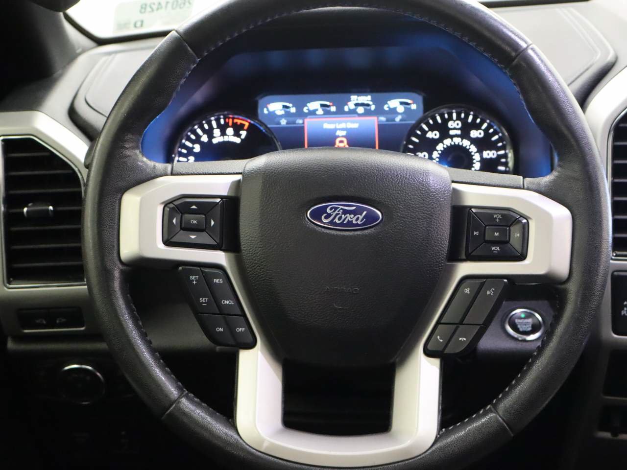 Used 2018 Ford F150 Lariat w/ Equipment Group 501A Mid AWD/4WD image 14
