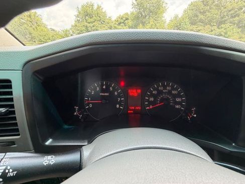 Used 2018 Nissan NV 2500 SV RWD image 47