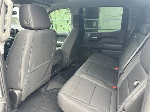 Used 2024 Chevrolet Silverado 1500 Custom image 11