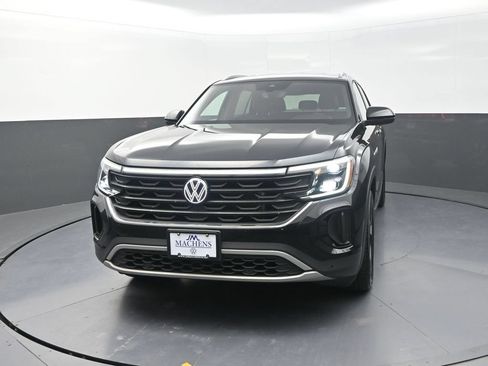 Used 2026 Volkswagen Atlas Cross Sport SE AWD/4WD image 4